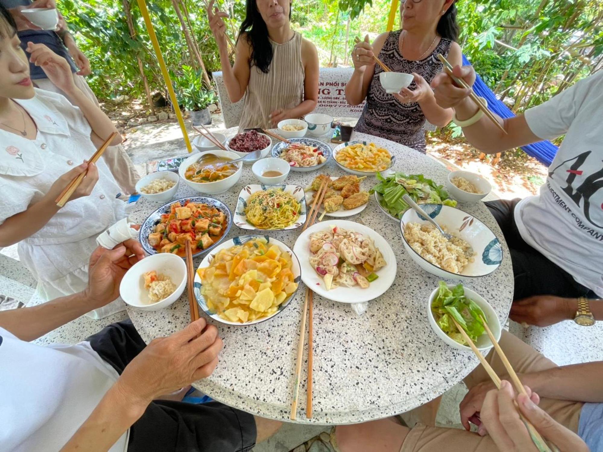 Duc Luu Quang Hotel Binh Thuan Tuy Phong Exterior foto